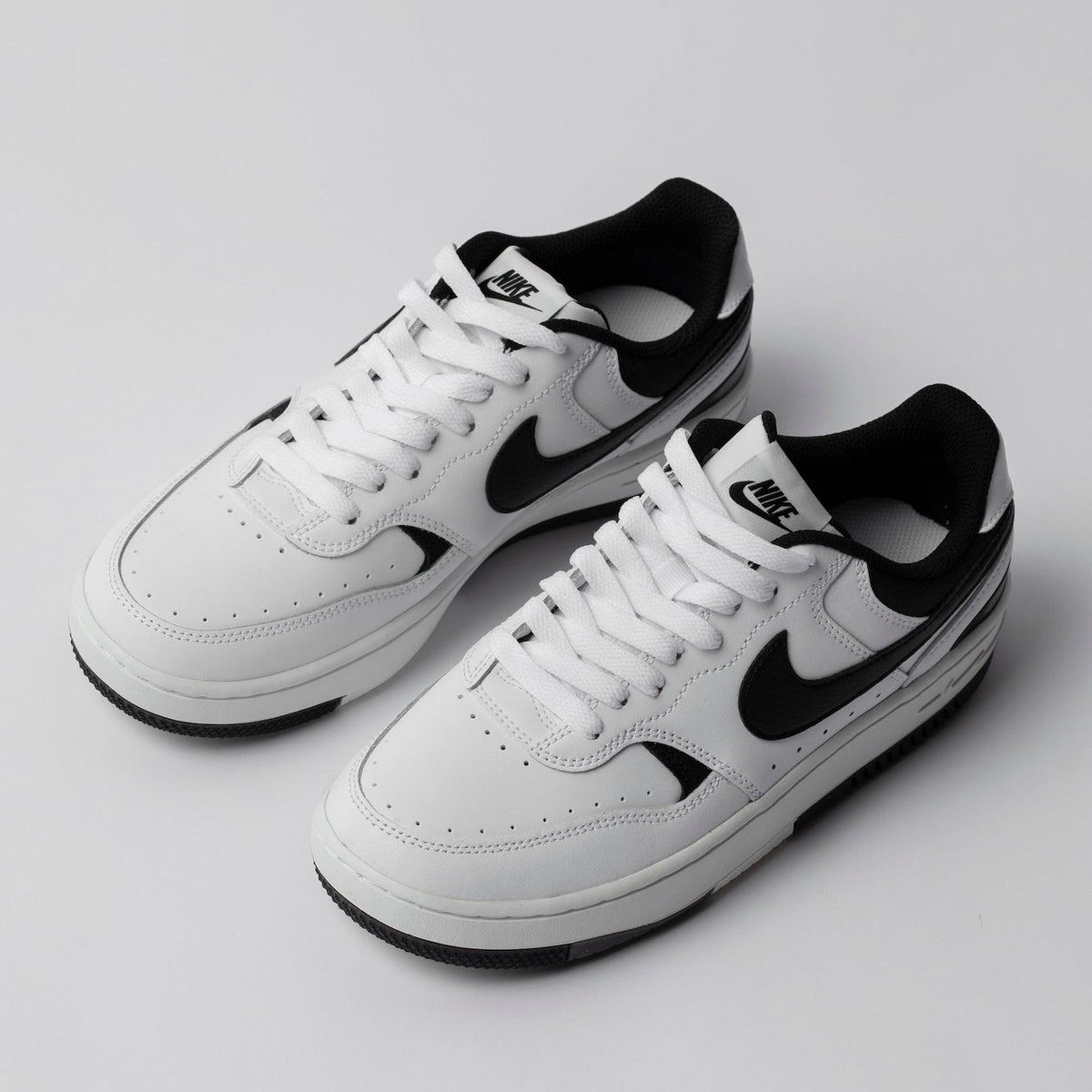 Tênis Nike Gamma Force - Feminino